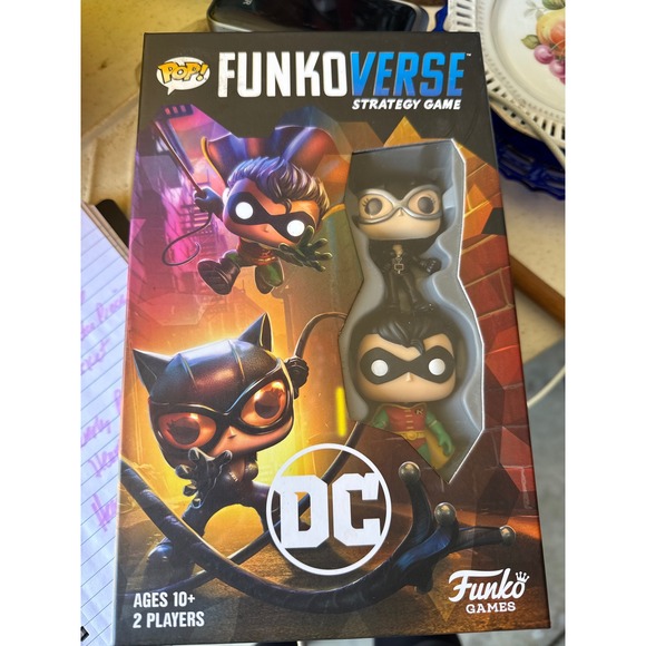 FunkoVerse Game DC Comics 101 Catwoman Robin 2 Player Board Game Ages 10+ - Picture 1 of 4